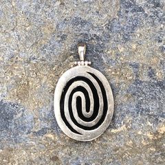 Spiral Onix Silver Pendant