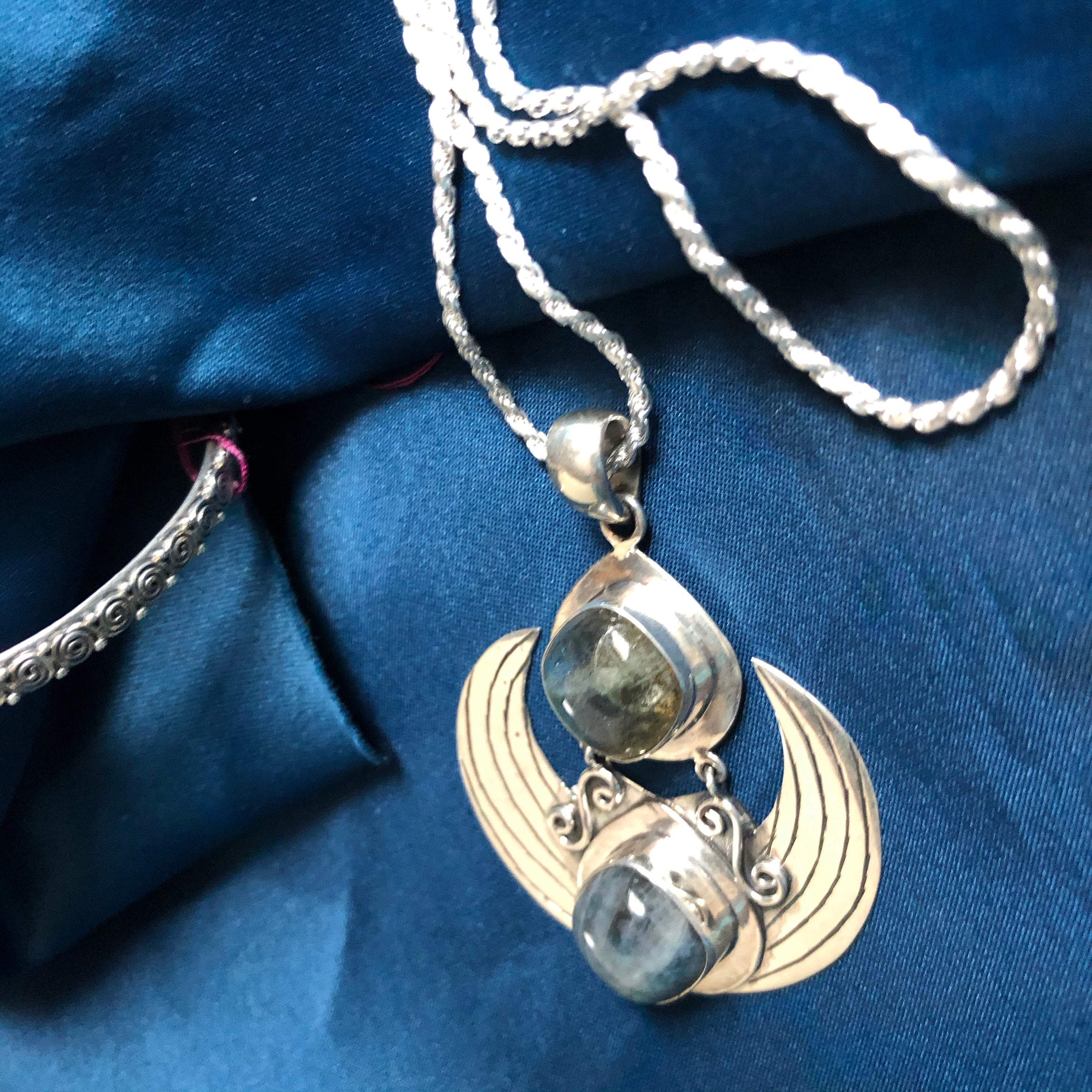Luna Atlantica Set -  Bracelet and Necklace with Silver Chain